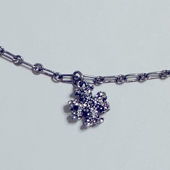 Sold out double sided pave crystal pendant chain necklace - Picture 4 of 7